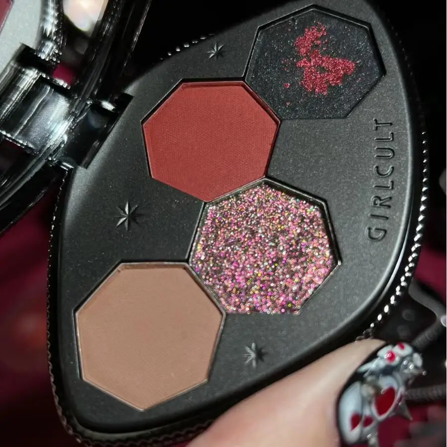 Beauty Book Makeup Kit - Girlcult 4-Farben-Lidschatten-Palette schimmern matt Chamäleon dunklen